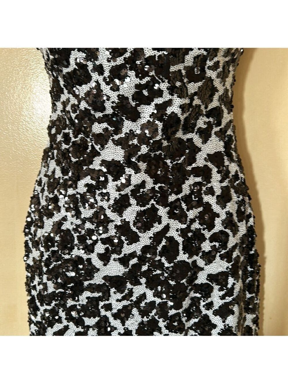 Guess black and white sequin mini sheath dress size 0 - Picture 3 of 11